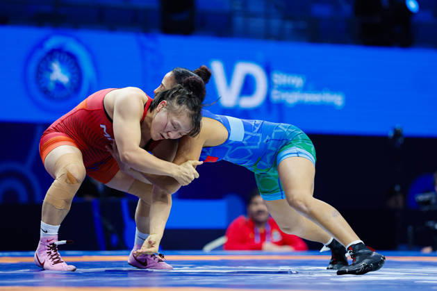 Senior World Championships, 50 kg Open Weight: Otgonjargal Dolgorjav (MGL) def. Hajar Kaneb (MAR) Copyright: xKostadinxAndonovx