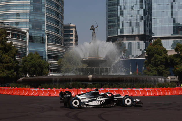 Mexico City Hosts Cadillac F1 Showrun with Driver Sergio Perez MEXICO CITY, MEXICO - OCTOBER 28: Formula 1 driver Sergio Perez of Mexico drives during a showrun on Paseo de la Reforma Avenue, in Mexico City, Mexico on October 28, 2026. The exhibition took place ahead of the Mexico City Grand Prix, where Perez will mark his 300th career Formula 1 race start. Daniel Cardenas Anadolu Mexico City Mexico. Editorial use only. Please get in touch for any other usage.  Copyright: x2026xAnadoluxDanielxCardenasx