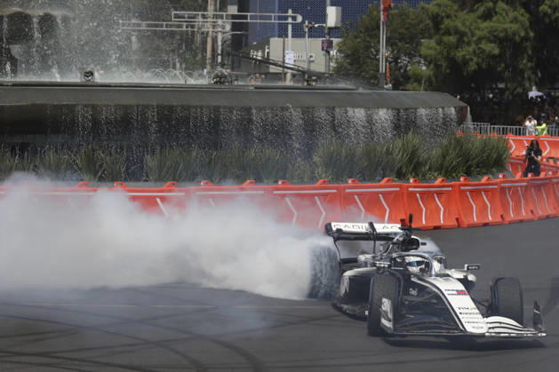 Sergio Perez Cadillac F1 Showrun - Mexico City Grand Prix Driver Sergio Checo Perez of Mexico drives during the Cadillac F1 Show Run on the temporary street circuit of Paseo de la Reforma ahead of the Mexico City Grand Prix on October 28, 2026 in Mexico City, Mexico. (Photo by Ismael Rosas Eyepix Group) Copyright: xIsmaelxRosas xEyepixxGroupx IR_28102026_199471