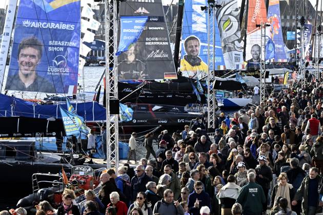ROUTE DU RHUM 2026 PHOTOPQR OUEST FRANCE Marc OLLIVIER ; SAINT-MALO ; 29 10 2026 ; La foule dans le village de la course La Route du Rhum Destination Guadeloupe ce jeudi 29 octobre 2026 à Saint-Malo (Ille-et-Vilaine). Photo : MARC OLLIVIER OUEST-FRANCE Saint Malo, France, oct 29th 2026 Atmosphere before the *Route du Rhum – Destination Guadeloupe* race village in Saint-Malo (Ille-et-Vilaine) on Thursday, October 29, 2026. SAINT-MALO France  Copyright: xPHOTOPQR OUESTxFRANCE MAXPPPxMarcxOLLIVIERx 20261029OFR2486 20261029OFR2486