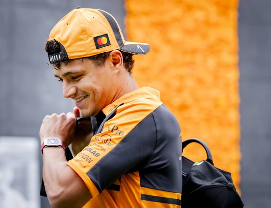 MEXICO - Lando Norris (McLaren) arrives ahead of the first free practice session at the Autodromo Hermanos Rodriguez ahead of the Mexican Grand Prix. SEM VAN DER WAL ANP xVIxANPxSportx xxANPxIVx 574116272 originalFilename: 574116272.jpg