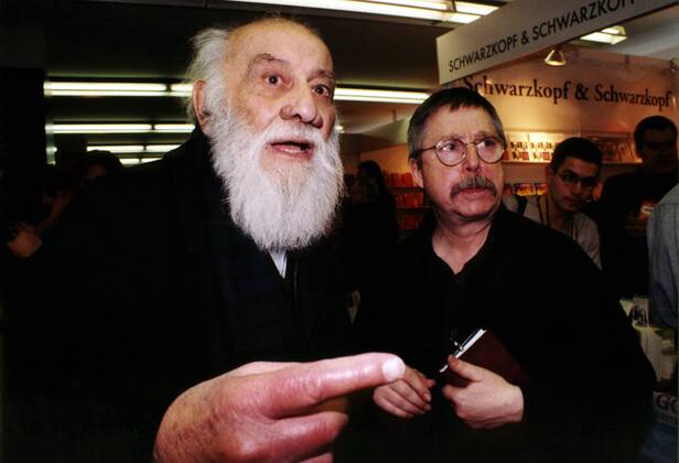 Lew Kopelew (RUS, li.) und Wolf Biermann (GER) auf der Leipziger Buchmesse