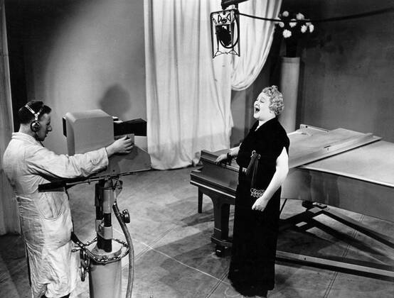 Sophie Tucker in Starlight December 1936 Mono Print !AUFNAHMEDATUM GESCHÄTZT! UnitedArchives0816432