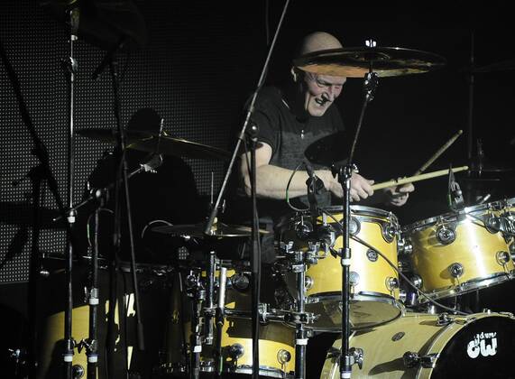 ITAR-TASS: MOSCOW, RUSSIA. FEBRUARY 1, 2013. Chris Slade (AC DC) performs at a concert of the Classic Rock All Stars 2013 Tour.  RE112FED