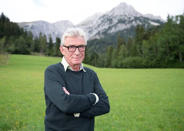 Scheffau 25.08.2015, Jaegerwirt, Scheffau, AUT, 15 Jahre und 200 Folgen, Soko Kitzbuehel, im Bild Heinz Marecek Heinz Marecek during a photocall for the ORF TV Serie âÄœSOKO KitzbuehelâÄœ at the Gasthof Jagawirt, Scheffau, Austria on 2015 08 12.  EP_gro 