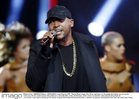 Puerto Rican singer Don Omar performs on the stage during his concert at the 57th Vina del Mar International Song Festival in Vina del Mar, Chile, 28 February 2016. 57th Vina del Mar International Song Festival !ACHTUNG: NUR REDAKTIONELLE NUTZUNG! GRA004 20160228-635922499378347662