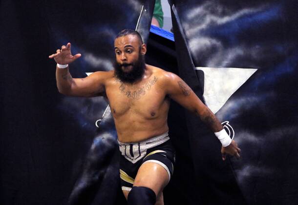 October 15, 2016 - Oceanside, California, USA - 10 15 2016_Oceanside, CA_SoCal Pro Wrestling s Rumble in Oceanside event at the Oceanside Boys & Girls Club gymnasium. Wrestler Andy Brown enters the gym for a match._Photo by Oceanside USA - ZUMAn47_