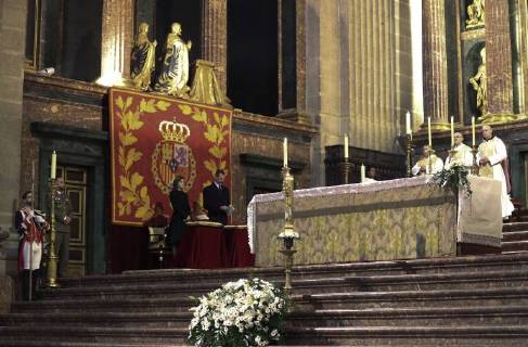 Spain s King Felipe VI CR) and Queen Letizia attend a mass held on the occasion of the 25th aniversary of the death of the grandfather of King Felipe VI, Don Juan de Borbon, at San Lorenzo de El Escorial Monastery in Madrid, Spain, 03 April 2018. Mass on the occasion of the 25th aniversary of Don Juan de Borbon !ACHTUNG: NUR REDAKTIONELLE NUTZUNG! Copyright: xBallesterosx GRAF4927 20180403-636583585945367007