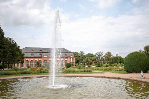 15 08 2018 xfux Football 2 Bundesliga SV Darmstadt 98 photoshoot with Marcel Heller in the Orangerie in Darmstadt emspor emonline deloka vl overview Orangerie Orangeriepark in Darmstadt with water and various plants DFL DFB REGULATIONS PROHIBIT ANY USE OF PHOTOGRAPH as IMAGE SEQUENCES and or QUASI VIDEO Football 2 Bundesliga SV Darmstadt 98 photoshoot with Marcel Heller