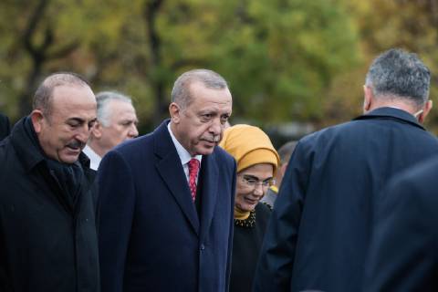 Turkish President Recep Tayyip Erdogan and his wife leave the ceremony at the Arc de Triomphe in Paris on November 11, 2018 as part of commemorations marking the 100th anniversary of the 11 November 1918 armistice, ending World War I.  Copyright: xAurelienxMorissardx