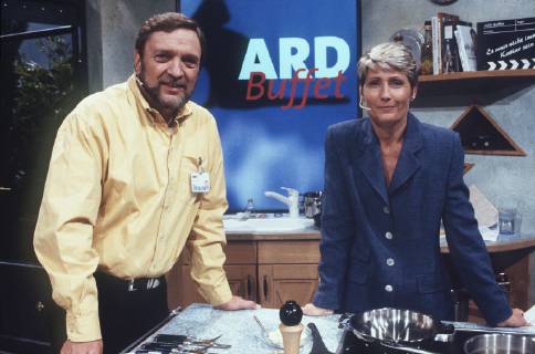 ARD-BUFFET - BERND SCHRÖDER & JACQUELINE STUHLER. aka. Montag bis Freitag 12.15 Uhr bis 13.00 Uhr Überschrift: ARD-BUFFET Copyright: KPA !AUFNAHMEDATUM GESCHÄTZT! UnitedArchives00876007