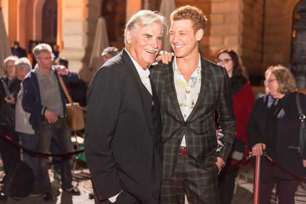 18 10 2019 xesx Frankfurt am Main Hessischer Film und Kinopreis Hollywood in Frankfurt Actors Peter Simonischek rechts and Daniel Donskoy have come to the awarding of the Hessischer Film und Kinopreis (Hessian Film and Cinema Prize)