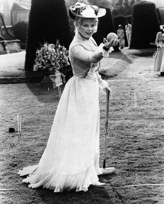 THE PRISONER OF ZENDA, Elke Sommer, 1979, (c) Universal courtesy Everett Collection Universal Courtesy Everett Collection !ACHTUNG AUFNAHMEDATUM GESCHÃ„TZT! PUBLICATIONXNOTxINxCANxCHNxFRAxITAxJPNxNORxPOLxRUSxESPxUKxUSA Copyright: xUniversal CourtesyxEverettxCollectionx MBDPROF EC077