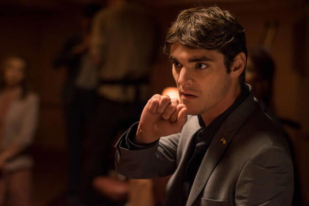 THIS CLOSE, RJ Mitte in Who We Are , (Season 1, Episode 2, aired February 14, 2018), ph: Gunther Campine Sundance Now courtesy Everett Collection !ACHTUNG AUFNAHMEDATUM GESCHÃ„TZT! PUBLICATIONXNOTxINxCANxCHNxFRAxITAxJPNxNORxPOLxRUSxESPxUKxUSA Copyright: xSundancexFilm CourtesyxEverettxCollectionx TCDCLOS EC231