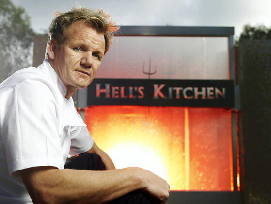 HELL S KITCHEN, Chef Gordon Ramsay, (Season 5), 2005-. photo: Patrick Ecclesine TM and Copyright 20th Century Fox Film Corp. All rights reserved, Courtesy: Everett Collection 20thCentFox Courtesy Everett Collection !ACHTUNG AUFNAHMEDATUM GESCHÃ„TZT! PUBLICATIONXNOTxINxCANxCHNxFRAxITAxJPNxNORxPOLxRUSxESPxUKxUSA Copyright: x20thCentFox CourtesyxEverettxCollectionx TCDHEKI FE047