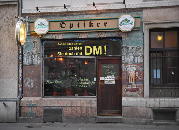 Soccer, men, season 2019 2020, 1 Bundesliga 18 matchday , RB Leipzig 1 FC Union Berlin, in the pub Optiker near Leipzig central station you can still pay with D Mark, 18 01 2020, Copyright: xMatthiasxKochx