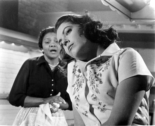 IMITATION OF LIFE JUANITA MOORE, SUSAN KOHNER Date: 1959  Mandatory credit line: Image courtesy Ronald Grant Archive Mary Evans