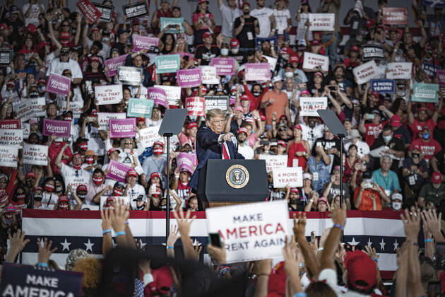 President Donald Trump speaks at a Make America Great Again event, Trump™s first campaign rally since contracting Covid 19 at Orlando Sanford International Airport, Florida, USA 12 Oct 2020 Orlando USA xWIXTRÖMxPETERx, Copyright: xWIXTRÖMxPETERx Donald Trump campaign rally