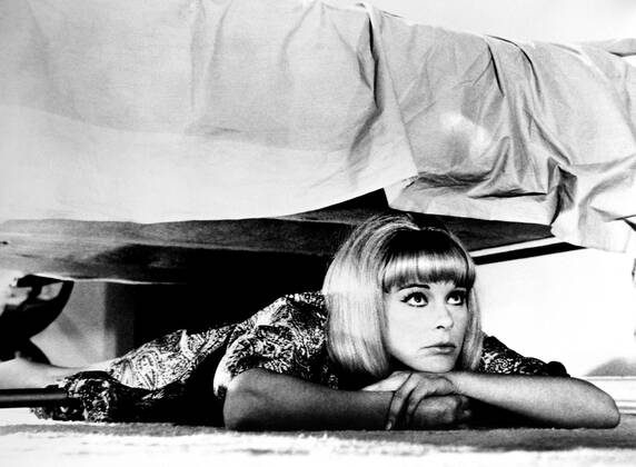 THE WICKED DREAMS OF PAULA SCHULTZ, Elke Sommer, 1968 Ref:MBDWIDR EC020 PUBLICATIONXNOTxINxCANxCHNxFRAxITAxJPNxNORxPOLxRUSxESPxUKxUSA Copyright: xx MBDWIDR EC020