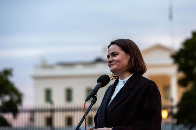 Belarusian opposition leader Sviatlana Tsikhanouskaya attends Ukraine protest Belarusian opposition leader Sviatlana Tsikhanouskaya speaks during a rally against Russia s war in Ukraine. The Belarusian community in the Washington, DC metro area joined US Ukrainian Activists daily protest at the White House to show their support. Both countries currently suffer at the hands of Russian President Vladimir Putin: Ukraine is under attack, and Belarus is led by Putin puppet Alexander Lukashenko. Washington DC United States  Copyright: xAllisonxBaileyx originalFilename: bailey-belarusi220428_np1i8