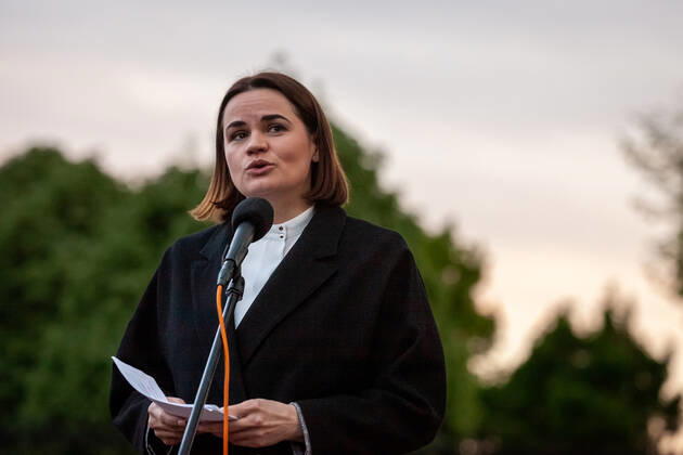 Belarusian opposition leader Sviatlana Tsikhanouskaya attends Ukraine protest Belarusian opposition leader Sviatlana Tsikhanouskaya speaks during a rally against Russia s war in Ukraine. The Belarusian community in the Washington, DC metro area joined US Ukrainian Activists daily protest at the White House to show their support. Both countries currently suffer at the hands of Russian President Vladimir Putin: Ukraine is under attack, and Belarus is led by Putin puppet Alexander Lukashenko. Washington DC United States  Copyright: xAllisonxBaileyx originalFilename: bailey-belarusi220428_npLEP