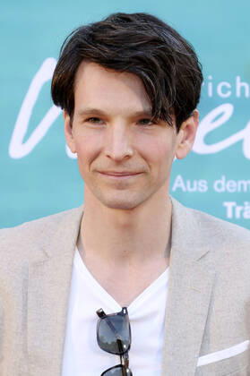 Sabin Tambrea at the premiere of the feature film Heinrich Vogeler From the Life of a Dreamer at the Theater am Goetheplatz Bremen, 12 05 2022 Foto:xC.xTamckex xFuturexImage