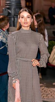 FRANKFURT AM MAIN, Germany - October 18 2019: Zoe Moore at the Hessischer Film- und Kinopreis 2019, Red Carpet, Frankfurt am Main FRANKFURT AM MAIN, Germany - October 18 2019: Zoe Moore (*1993, German actress) arriving at the red carpet at the Hessischer Film- und Kinopreis 2019, Red Carpet, Frankfurt am Main Copyright: xZoonar.com MarkusxWissmannx zoonar_14549026
