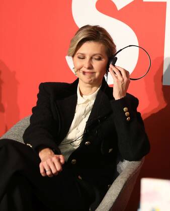 22 10 2022 Frankfurt am Main, Messe Frankfurt Book Fair 2022 The First Ladies of Ukraine and Germany Olena Selenska and Elke Büdenbender present the audio book project Better Time Stories and officially launch the German fundraising campaign Picture shows Olena Selenska HP