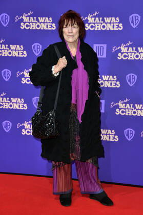 Regina Ziegler at the premiere of the feature film Einfach mal was Schönes at Zoo Palast Berlin, 08 11 2022 Foto:xN.xKubelkax xFuturexImage