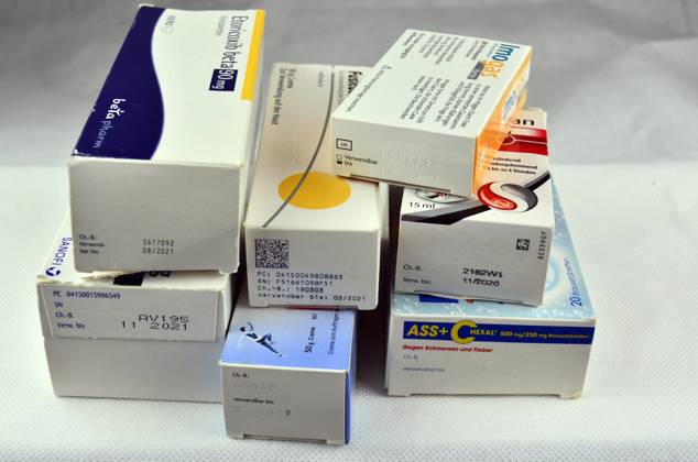Symbol photo Expired medication much longer usable than indicated on package, medic
