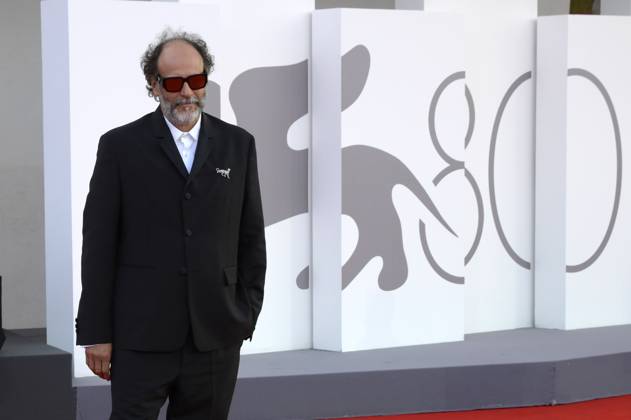 Luca Guadagnino at the premiere of the feature film L ordine del tempo The Order of Time at the Biennale di Venezia 2023 80 Venice International Film Festival at Palazzo del Cinema Venice, 30 08 2023. Foto:xA.xM.xTinghinox xFuturexImagex venice_opening_3975