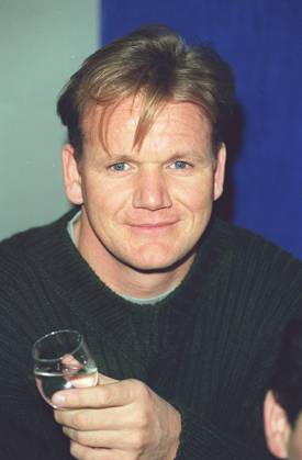 GORDON RAMSAY British Chef (Chef at the Aubergine restaurant in London) Seen at the launch of the 1997 Carlton London Restaurant Awards. COMPULSORY CREDIT: UPPA Photoshot Photo UKWT 012531 B-17 08.01.1997 GORDON RAMSAY British Chef (Chef at the Aubergine restaurant in London) Seen at the launch of the 1997 Carlton London Restaurant Awards. COMPULSORY CREDIT: UPPA Photoshot Photo UKWT 012531 B-17 08.01.1997, Credit: uppa.co.uk Avalon United Kingdom  Copyright: x xuppa.co.ukx xAvalonx 0503312418