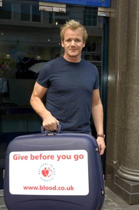 Ramsay wants your bloody Chef Gordon Ramsay launches a Nation Blood Service Campaign to urge people to give blood before they go on their holidays. West End Donor Centre, London Photo Shows: Gordon Ramsay. Date:25.07.2006, Credit:Photoshot Avalon United Kingdom, London  Copyright: xPhotoshotx xAvalonx 0505826384