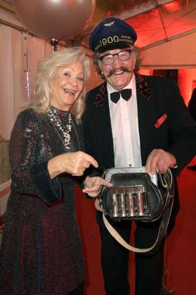 Dorit Gäbler with husband Karl Heinz Bellmann at the 15 Hope Gala 2023 at the Schauspielhaus Dresden, 28 10 2023 Foto:xF.xKernx xFuturexImagex hope_3053