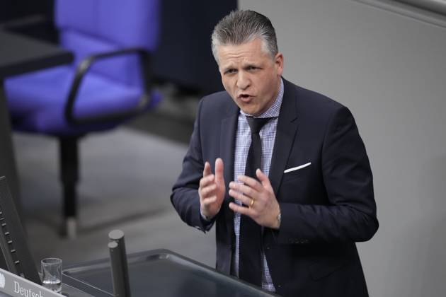 German Bundestag, 145th plenary session Thorsten Frei CDU very energetic with powerful gesture in portrait during his speech on the supplementary budget 2023 at the 145th session of the German Bundestag in Berlin, 15 12 2023 Berlin Berlin Germany