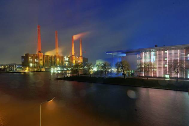 The VW plant on Christmas Eve Wolfsburg, 24 12 2023 Foto:xU.xStammx xFuturexImagex vw_werk_3209