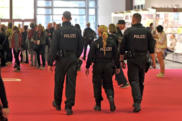 Frankfurt Book Fair 2023 Police presence on 18 10 2023 at the Frankfurt Book Fair 20231018MWI105137