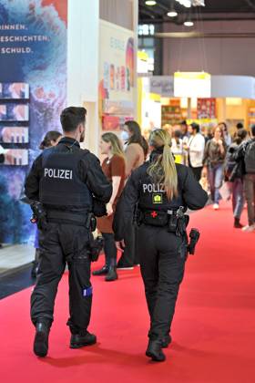 Frankfurt Book Fair 2023 Police presence on 18 10 2023 at the Frankfurt Book Fair 20231018MWI105141