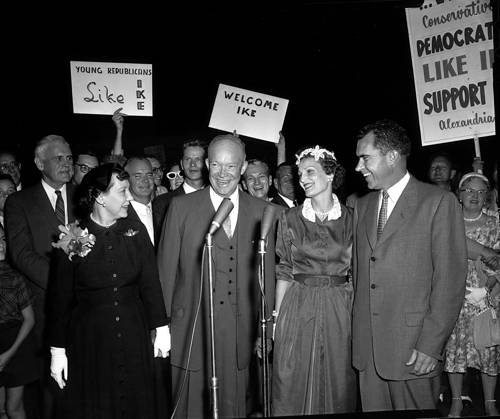 Eisenhowers and Nixons arrive at Washington National Airport Washington, D.C. - August 28, 1956 -- Eisenhowers and Nixons arrive at Washington National Airport on August 28, 1956. (L-R) First Lady Mamie Eisenhower; United States President Dwight D. Eisenhower; Pat Nixon; and Vice President Richard M. Nixon. Credit: Consolidated News Photos Washington District of Columbia United States of America EDITORIAL USE ONLY Copyright: xx CNPx cnpphotos008530