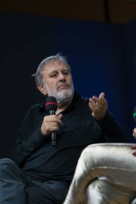 FRANKFURT AM MAIN, Germany - October 18 2023: Slavoj Å½iÅ¾ek auf der 75. Frankfurter Buchmesse FRANKFURT AM MAIN, Germany - October 18 2023: Slavoj Å½iÅ¾ek (*1949, ) auf der Bühne auf der 75. Frankfurter Buchmesse Copyright: xZoonar.com MarkusxWissmannx 20943749