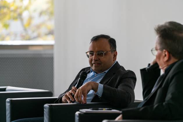 FRANKFURT AM MAIN, Germany - October 18 2023: Nihar Malaviya auf der 75. Frankfurter Buchmesse FRANKFURT AM MAIN, Germany - October 18 2023: Nihar Malaviya auf der Bühne auf der 75. Frankfurter Buchmesse Copyright: xZoonar.com MarkusxWissmannx 20943875