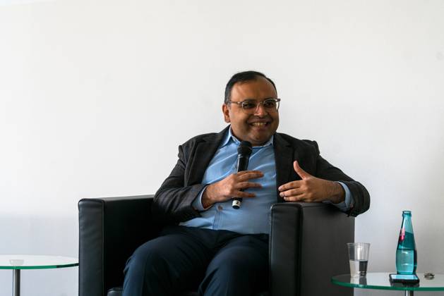 FRANKFURT AM MAIN, Germany - October 18 2023: Nihar Malaviya auf der 75. Frankfurter Buchmesse FRANKFURT AM MAIN, Germany - October 18 2023: Nihar Malaviya auf der Bühne auf der 75. Frankfurter Buchmesse Copyright: xZoonar.com MarkusxWissmannx 20943887