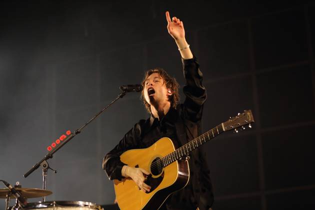 Frederik Fred Rabe from the band Giant Rooks at a concert in the Max Schmeling Halle in Berlin, February 23, 2024 Giant Rooks concert Berlin