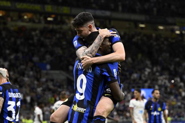 Photo IPP Paolo Bona Milan 14 04 2024 Serie A Football Championship season 2023 2024 match Inter Cagliari In the photo Marcus Thuram exults after the goal of 1 0 embraced by alessandro bastoni Italy Photo Press Worldwide Copyright