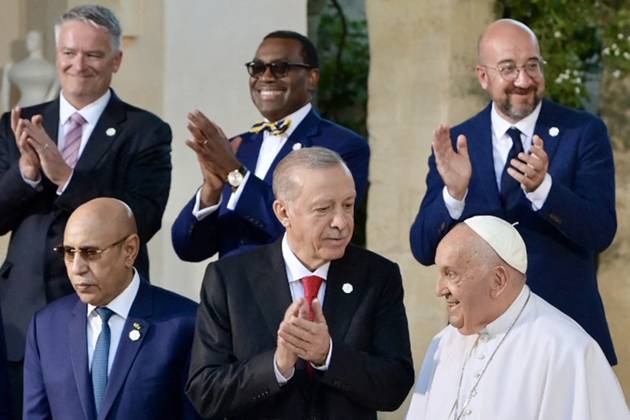 - Turkish President Recep Tayyip Erdogan speaks with Pope Francis during the family photo of G7 leaders with other heads of state and government and delegations from international organizations during the G7 Summit in Borgo Egnazia (Brindisi), Italy, June 14, 2024. Turkish President Recep Tayyip Erdogan speaks with Pope Francis during the family photo of G7 leaders with other heads of state and government and delegations from international organizations during the G7 Summit in Borgo Egnazia (Brindisi), Italy, June 14, 2024. Toasts Italy - Copyright: xIPA ABACAx