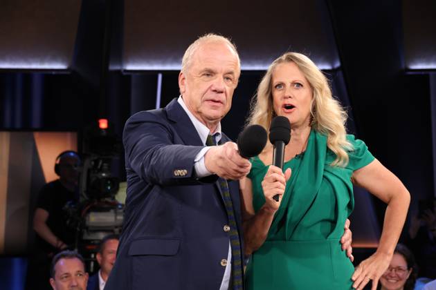 Hubertus Meyer Burckhardt and Barbara Schöneberger host the NDR talk show, photo session at the Hamburg Lokstedt TV studio on 21 6 2024