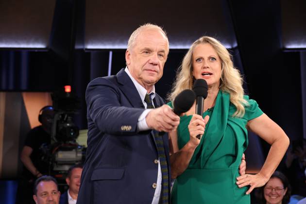 Hubertus Meyer Burckhardt and Barbara Schöneberger host the NDR talk show, photo session at the Hamburg Lokstedt TV studio on 21 6 2024