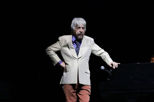 RIO DE JANEIRO, RJ - 18.08.2024: BENITO DI PAULA SE APRESENTA NO RJ - Singer and composer Benito di Paula performed on Saturday night (17), at Qualistage, in the West Zone of Rio de Janeiro. x2596058x  CarlosxEliasxJunior