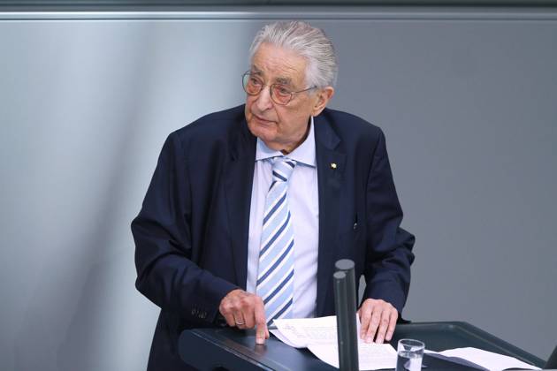 Berlin, Germany, 10 09 2024 German Bundestag Ceremony to mark the 75th anniversary of its constitution Gerhart Rudolf Baum delivers a speech Copyright: xdtsxNachrichtenagenturx dts_45168