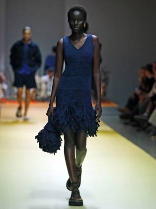 PFW - CFCL Runway A model walks the runway during the CFCL Womenswear Spring-Summer 2025 show as part of Paris Fashion Week on September 23, 2024 in Paris, France. Photo by Alain-Gil Gonzalez ABACAPRESS.COM Paris France  Copyright: xGonzalezxAlain-Gil ABACAx